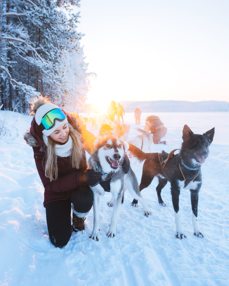 Packing for a winter trip to the Arctic isn’t as challenging as you think! Find out everything you should pack for an cold adventure in the Arctic, including for destinations like Lapland, Norway, Iceland and more – Renee Roaming