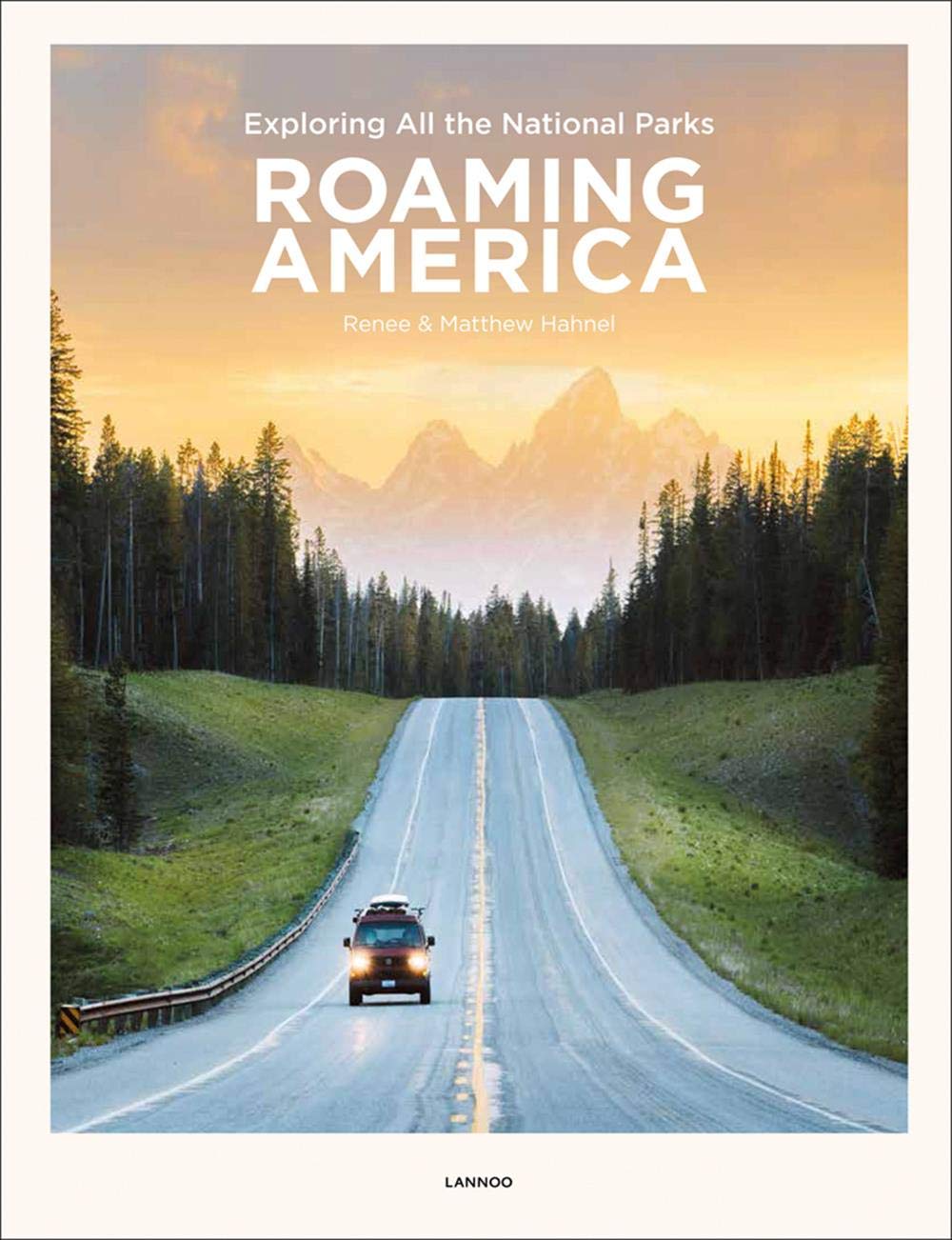 Holiday Gift Guide for National Park Lovers - Roaming America