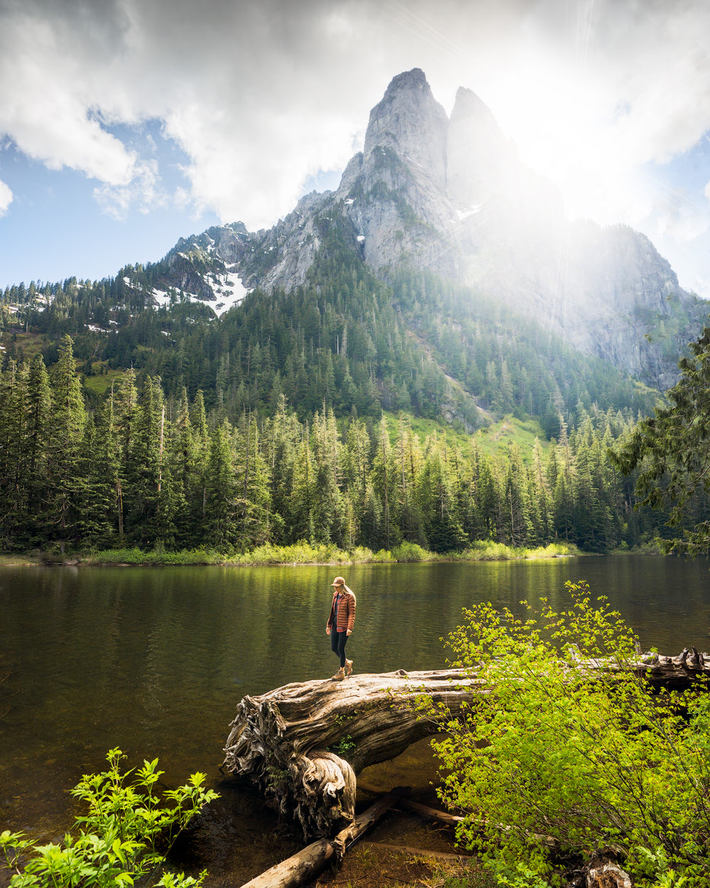 Beginner Friendly Hikes in Washington State - Barclay Lake