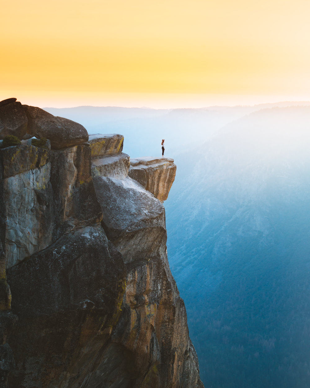 The Ultimate Guide to Exploring Yosemite National Park - Taft Point Sunset