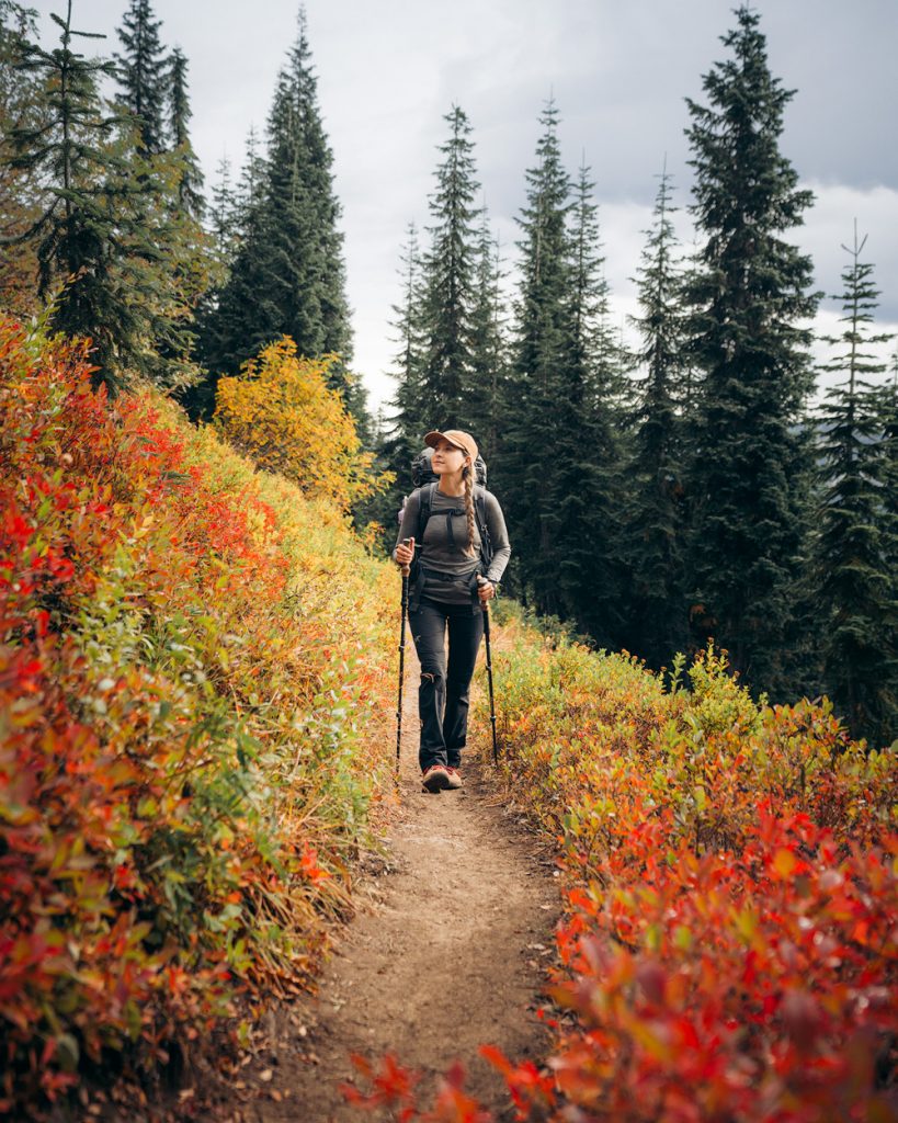 Best outdoor things to do during fall in Washington State - Backpacking in the mountains