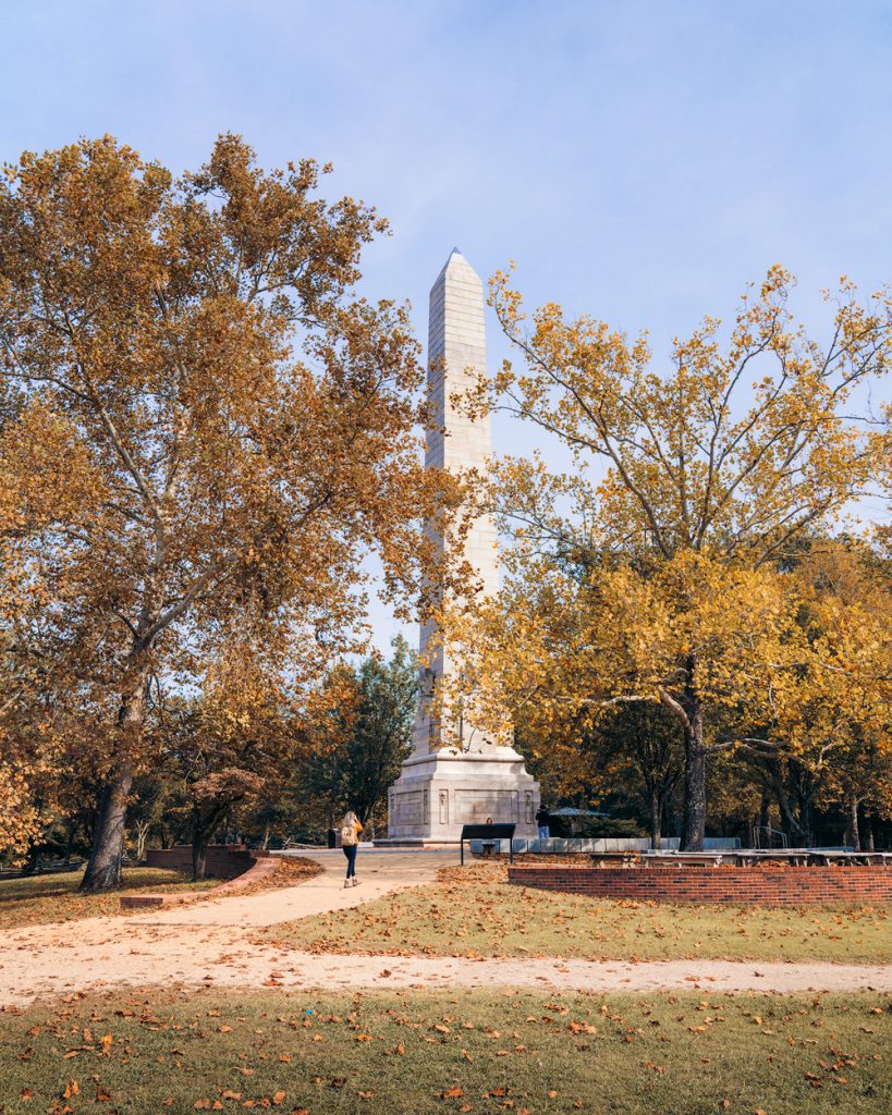 Williamsburg Virginia Guide and Itinerary - Tercentenary Monument at Jamestown Island