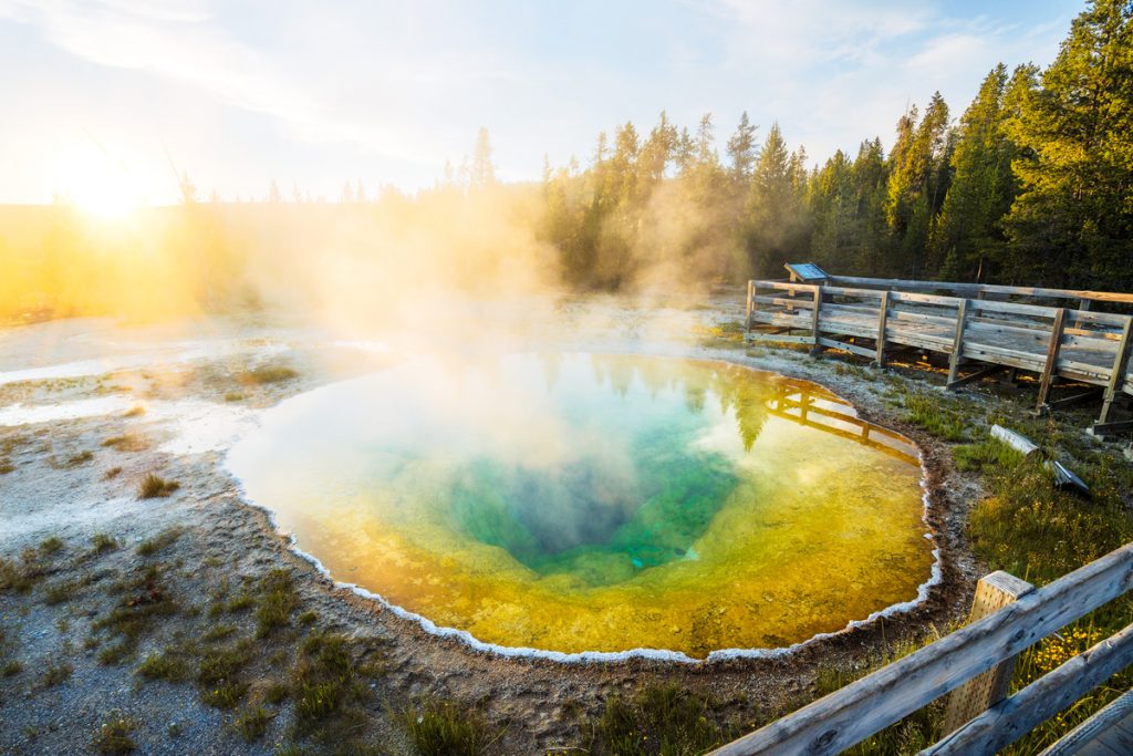 Best National Parks to Visit in Spring - Yellowstone National Park Spring Travel Guide - Morning Glory