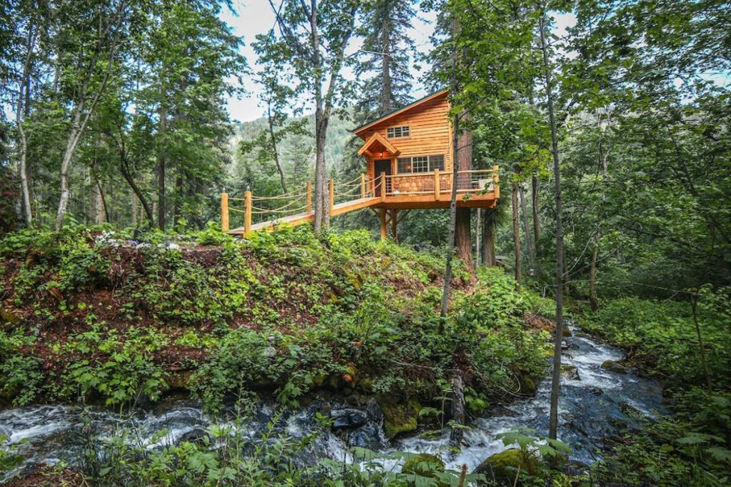 Best Pacific Northwest Treehouse Rentals - Hansel Creek Treehouse