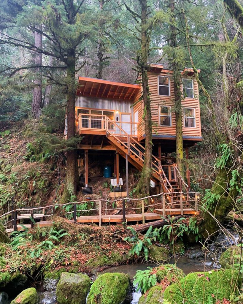 Oregon Treehouse for Rent - Lillyglen Treehouse
