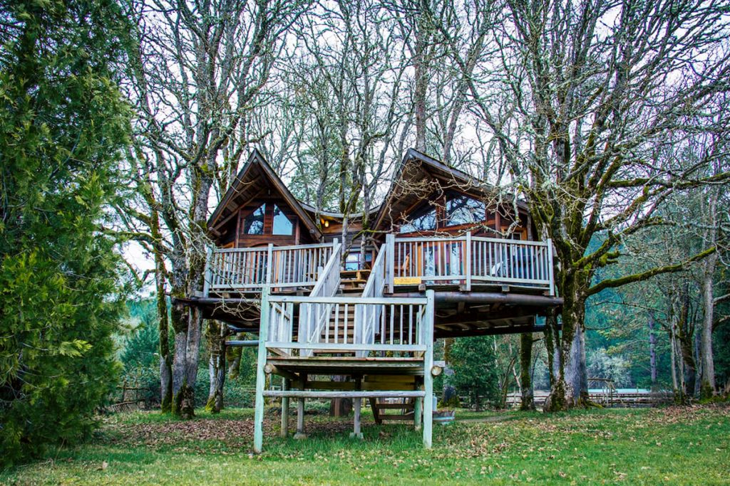 Oregon Treehouses for Rent - Schoolhouse Treehouse