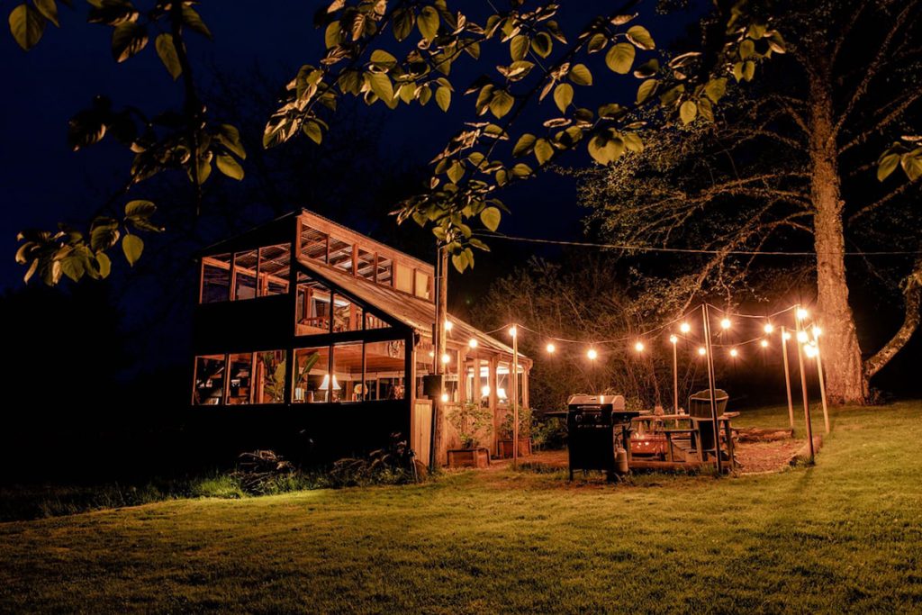 Stay on an Organic Farm in Oregon - Glamping Cabin