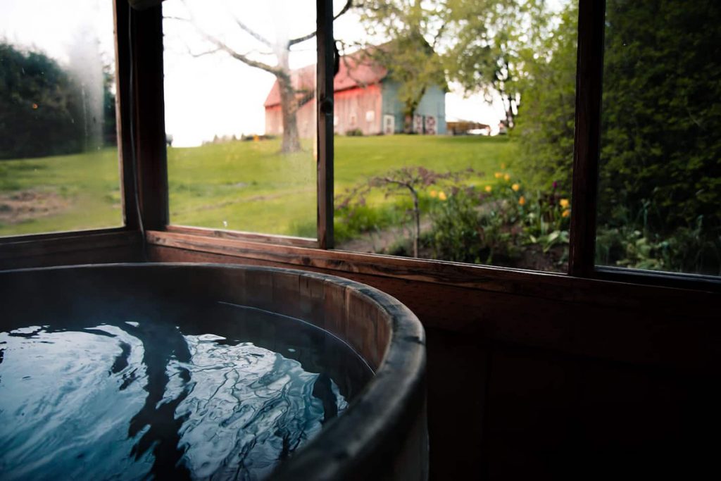 Stay on an Organic Farm in Oregon - Glamping Cabin Oregon with Hot Tub