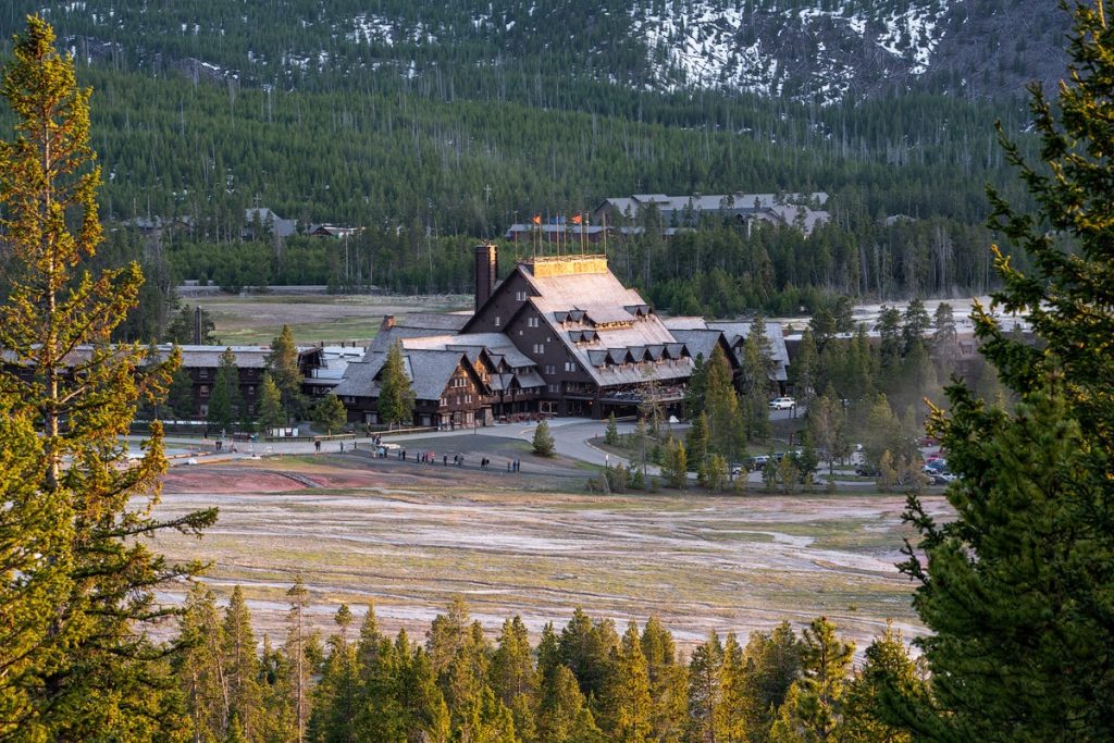 Ultimate Yellowstone To Grand Teton Road Trip Itinerary - Old Faithful Inn