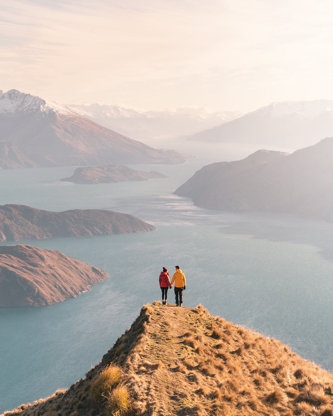 12 MUST SEE PLACES ON THE SOUTH ISLAND OF NEW ZEALAND - ROYS PEAK WANAKA