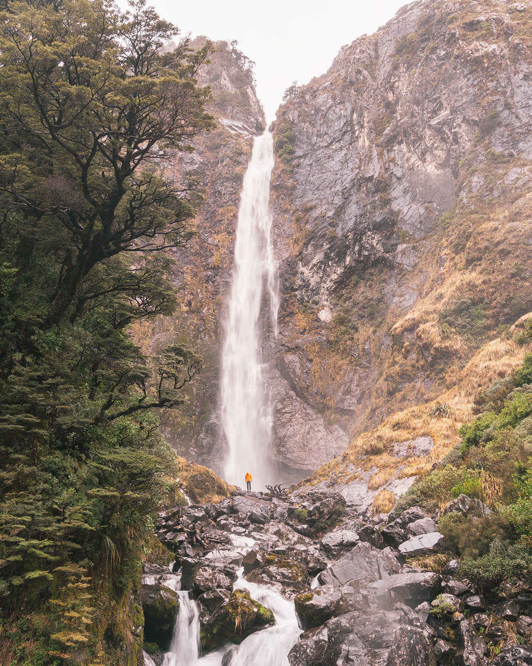 12 MUST SEE PLACES ON THE SOUTH ISLAND OF NEW ZEALAND - DEVILS PUNCHBOWL FALLS ARTHURS PASS NATIONAL PARK