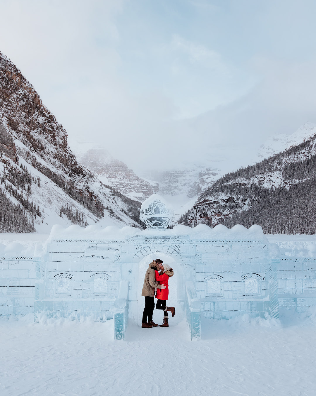 ULTIMATE WINTER TRAVEL GUIDE TO ALBERTA CANADA – 7 DAY ITINERARY - Renee Roaming 