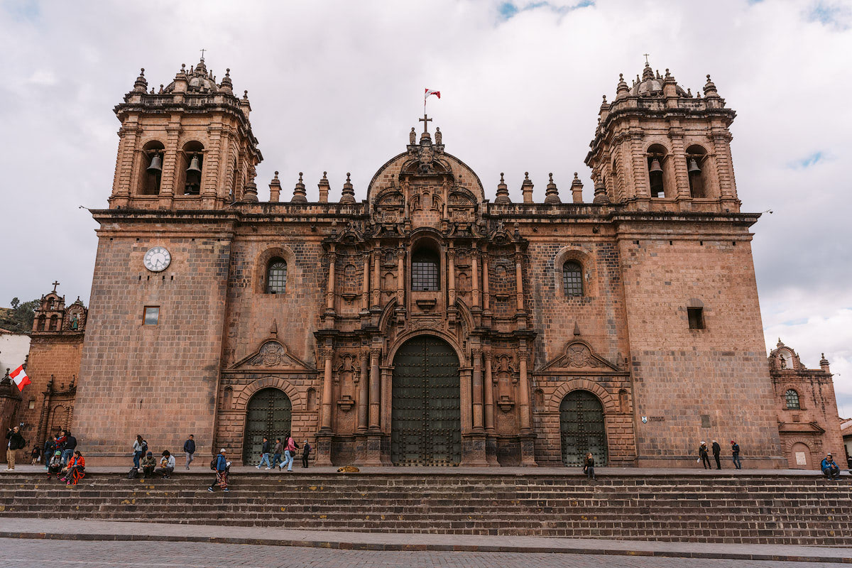 Best-Things-To-Do-In-And-Around-Cusco-Peru-Cathedral2