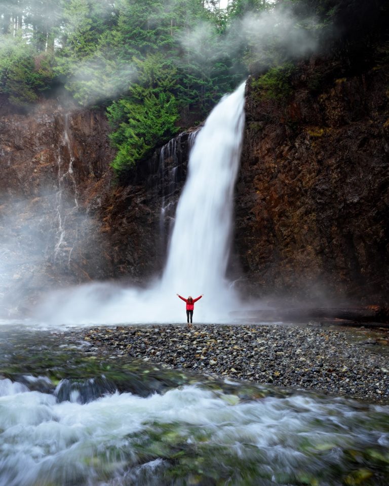 Beginner Hikes In Washington: 18 Incredible Spots - Renee Roaming