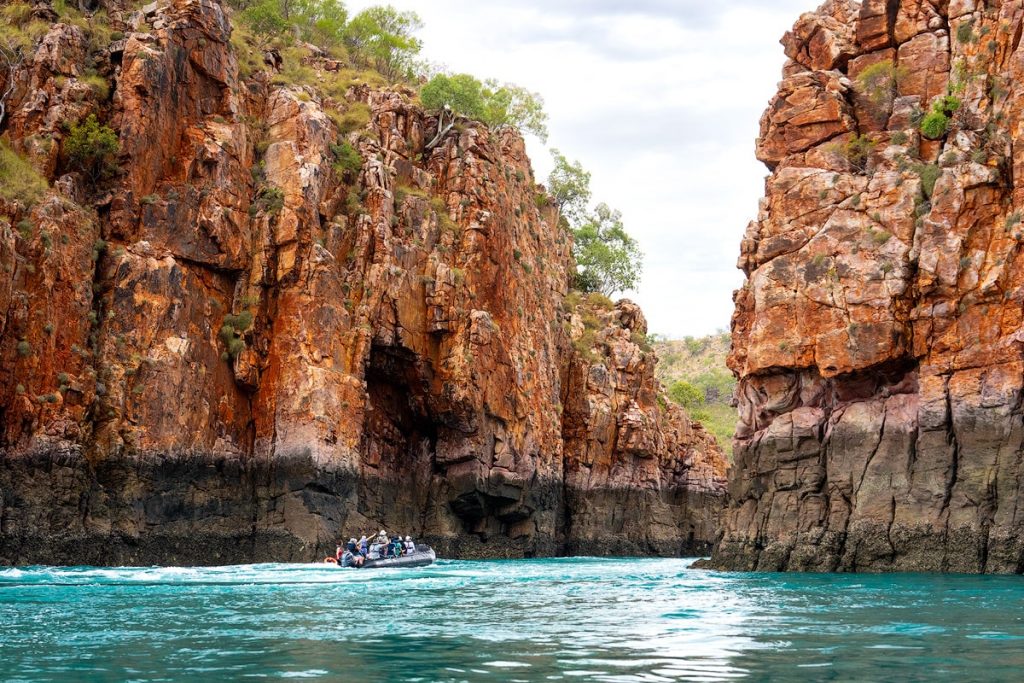 Kimberley Australia Luxury Expedition Cruise With Seabourn Western Australia - Horizontal Falls